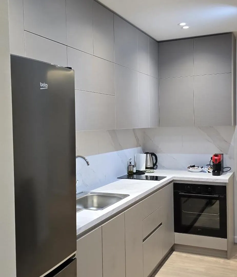 Tris Apartments Tirana 0*,  Albanien