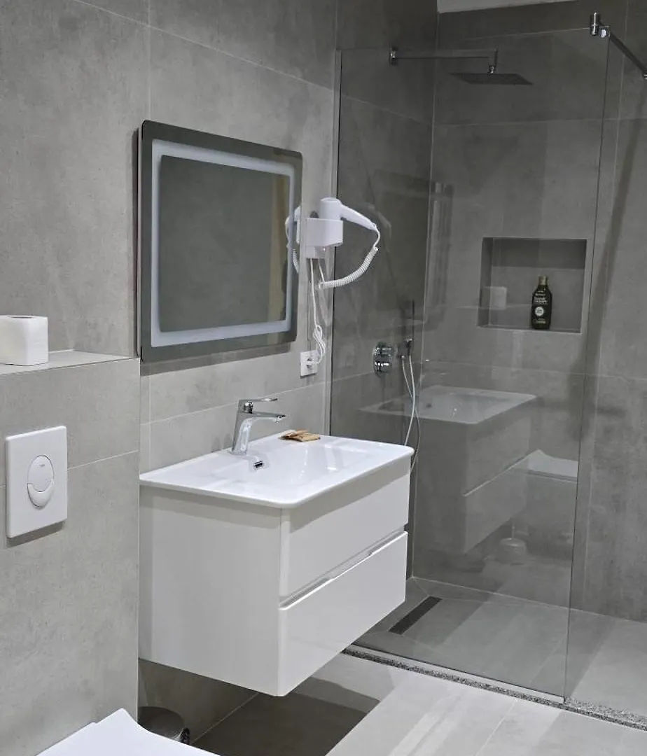 Tris Apartments Tirana